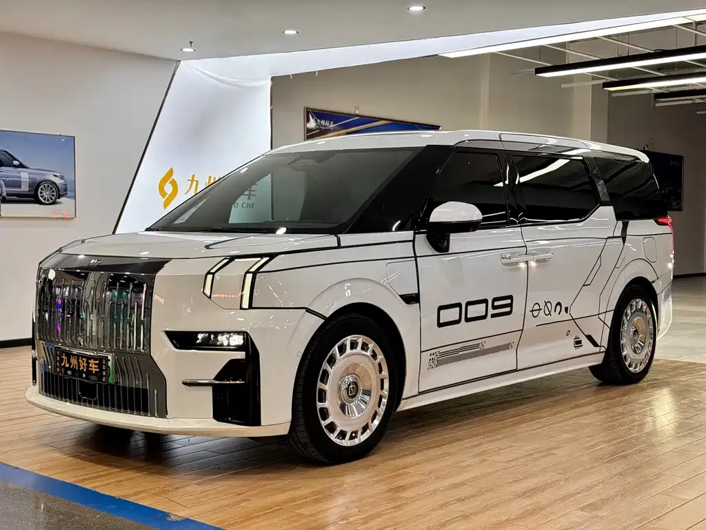 2022 Zeekr 009 ME