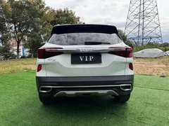 2021 Kia Seltos 1.5L CVT Trend, белый — фото 5