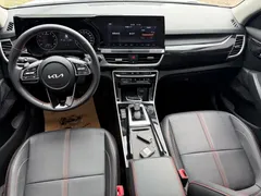 2021 Kia Seltos 1.5L CVT Trend, белый — фото 10