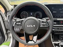2021 Kia Seltos 1.5L CVT Trend, белый — фото 14