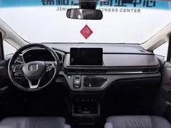 2022 Honda Odyssey 2.0L e:HEV Hybrid, белый — фото 9