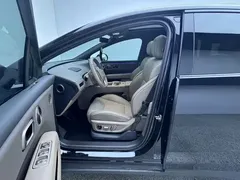 2025 Li Auto i6 4WD Standard, чёрный — фото 7