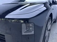 2025 Li Auto i6 4WD Standard, чёрный — фото 14