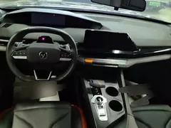 2023 Changan UNI-V 1.5T Premium — фото 12
