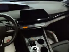 2023 Changan UNI-V 1.5T Premium — фото 13