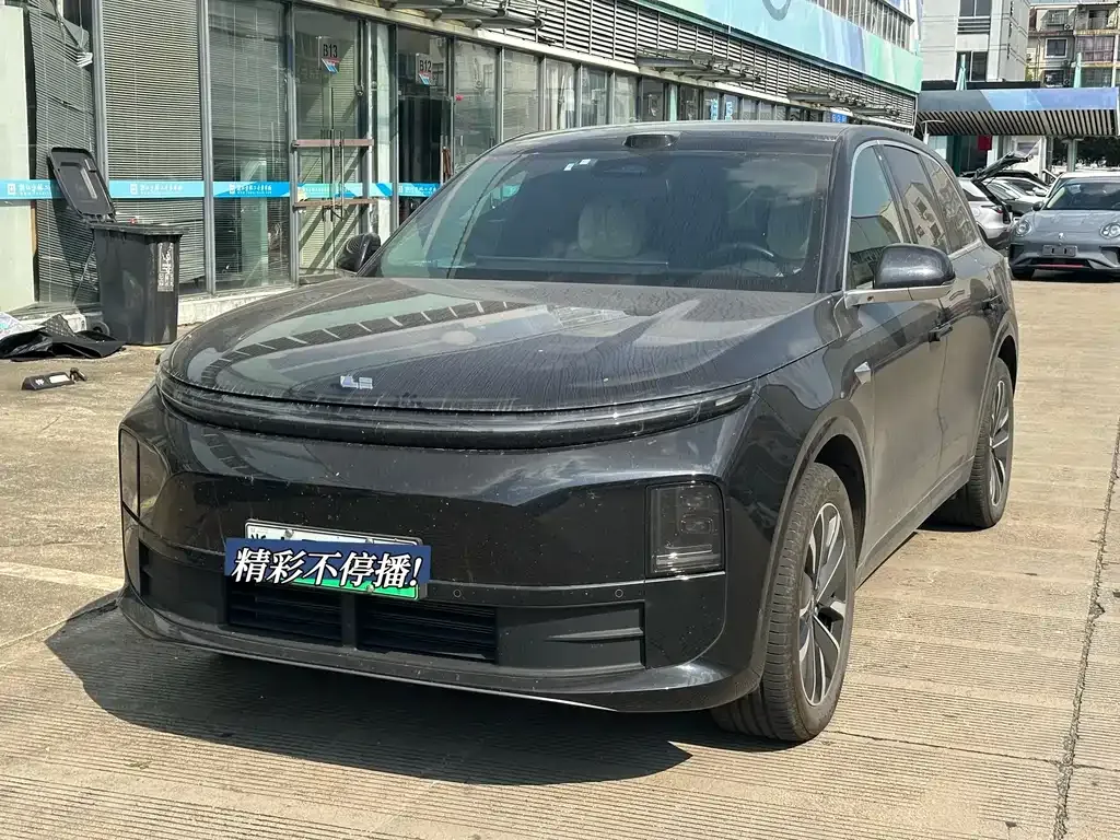 2025 Li Auto L6
