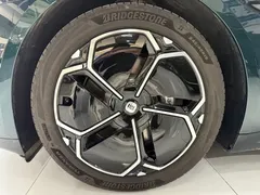 2026 Xiaomi SU7 RWD Pro, зелёный — фото 21