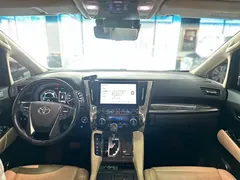 2021 Toyota Alphard Hybrid 2.5L Premium, белый — фото 12
