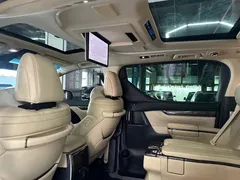 2021 Toyota Alphard Hybrid 2.5L Premium, белый — фото 14