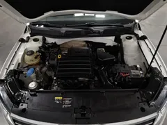 2019 Volkswagen Lavida Qihang 1.5L MT Fashion China VI, белый — фото 6