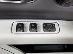 2025 Li Auto i6 2WD Standard — фото 9