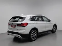 2021 BMW X1 Leading, белый — фото 2