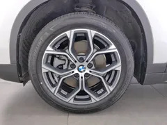 2021 BMW X1 Leading, белый — фото 17
