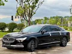 2023 Volvo S90, чёрный — фото 1