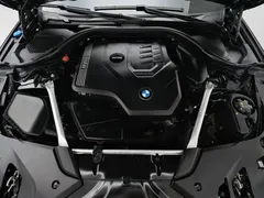 2022 BMW 5 Series 525i M Sport Package, чёрный — фото 6