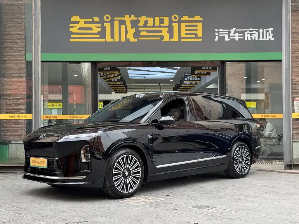 2026 Nio ES8 6-seat Executive Luxury
