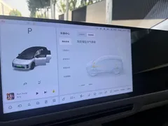 2025 Li Auto i8 Standard, белый — фото 3