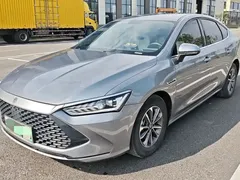 2024 BYD Qin PLUS Honor DM-i PHEV 55km Leading — фото 1