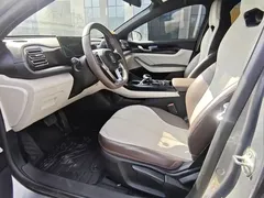 2024 BYD Qin PLUS Honor DM-i PHEV 55km Leading — фото 8