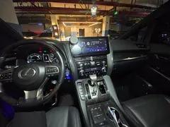 2020 Lexus LM 300h 7-seat, чёрный — фото 8
