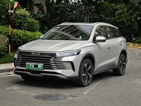 2025 BYD Sea Lion 05 DM-i PHEV 115KM Flagship