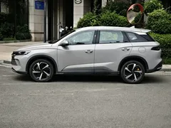 2025 BYD Sea Lion 05 DM-i PHEV 115KM Flagship — фото 4
