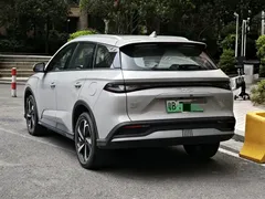 2025 BYD Sea Lion 05 DM-i PHEV 115KM Flagship — фото 6