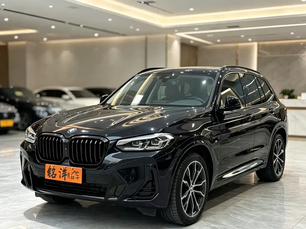 2023 BMW X3 Leading M Night Package