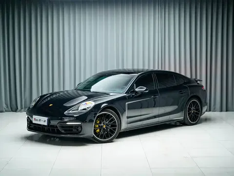 2023 Porsche Panamera 4 Executive Platinum Edition 2.9T