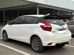 2021 Toyota Yaris L Zhixuan 1.5L CVT Leading, белый — фото 7