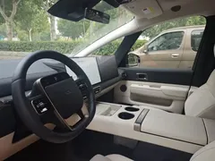 2025 Li Auto MEGA Home, белый — фото 5