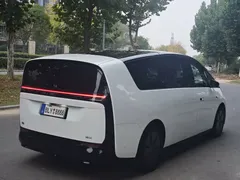 2025 Li Auto MEGA Home, белый — фото 13