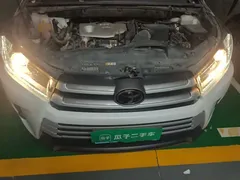 2018 Toyota Highlander 2.0T 4WD Luxury 7, белый — фото 16
