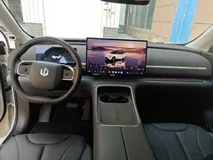 2026 Leapmotor C11 EV 640 Lidar Premium, белый — фото 10