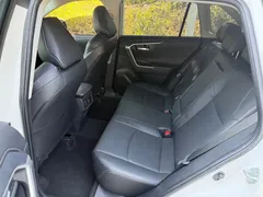 2023 Toyota Wildlander 2.0L CVT 2WD Urban, белый — фото 4