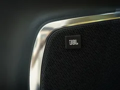 2021 Toyota Alphard Hybrid 2.5L Premium, белый — фото 6