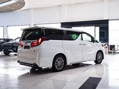 2021 Toyota Alphard Hybrid 2.5L Premium, белый — фото 17