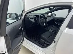2022 Toyota Levin Hybrid 1.8H E-CVT Luxury, белый — фото 10