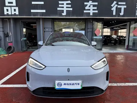 2025 Aito M5 EREV Ultra 4WD