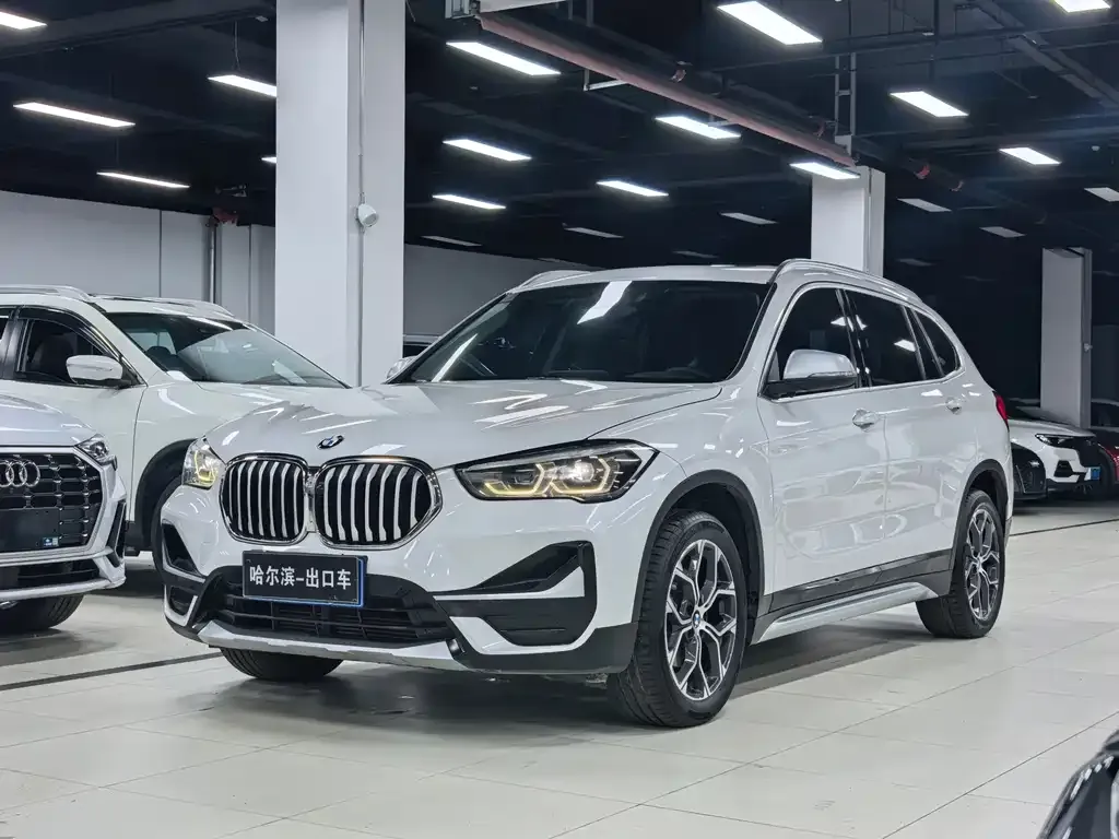 2022 BMW X1