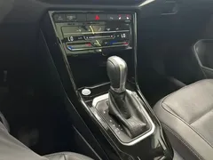 2022 Volkswagen T-Roc 280TSI DSG 2WD Comfort Plus, белый — фото 12