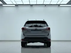 2021 Subaru Forester 2.0i Luxury EyeSight — фото 5