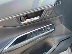 2022 Toyota Venza 2.0L CVT 4WD Ultimate, белый — фото 12