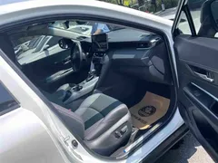 2022 Toyota Venza 2.0L CVT 4WD Ultimate, белый — фото 14