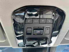2022 Toyota Venza 2.0L CVT 4WD Ultimate, белый — фото 21