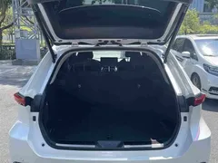 2022 Toyota Venza 2.0L CVT 4WD Ultimate, белый — фото 22