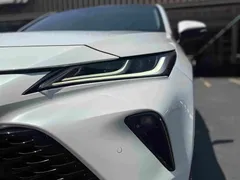 2022 Toyota Venza 2.0L CVT 4WD Ultimate, белый — фото 25