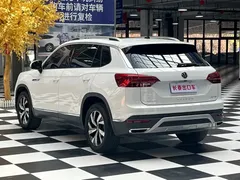 2022 Volkswagen Tayron 280TSI 2WD Luxury, белый — фото 6