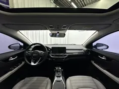 2023 Kia Cerato 1.5L CVT Luxury, белый — фото 9