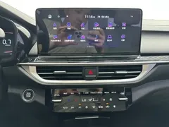 2023 Kia Cerato 1.5L CVT Luxury, белый — фото 16